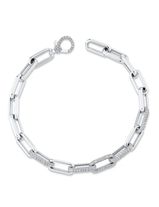 Bracelet en or blanc serti de diamants, avec un design à maillons câblés et des diamants pavés sur des maillons alternés