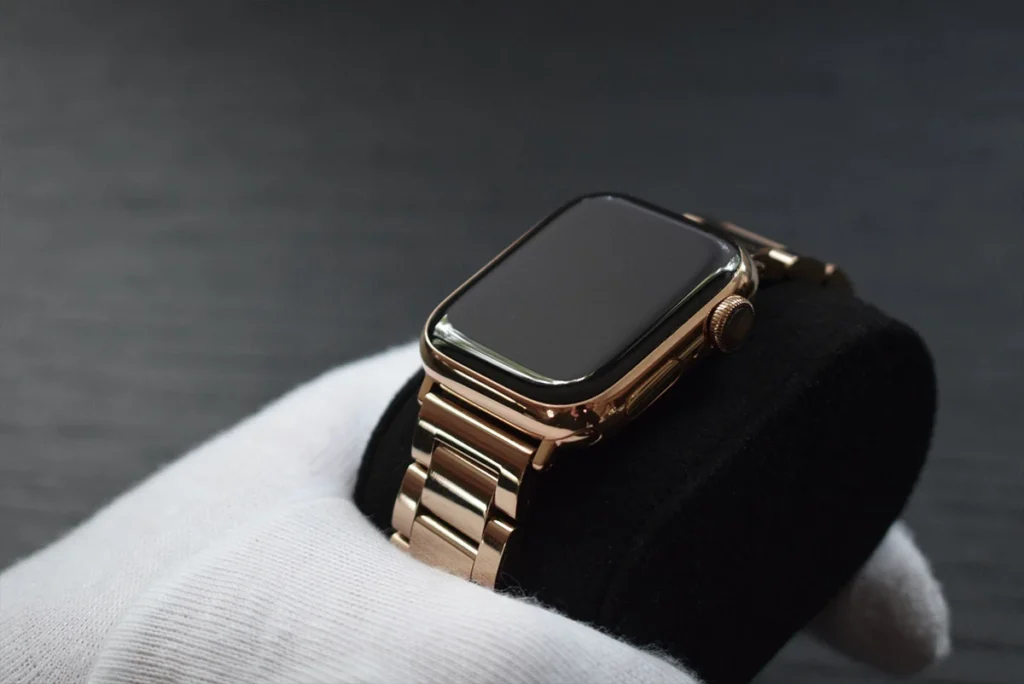 24K Rose Gold Apple Watch 10 lato