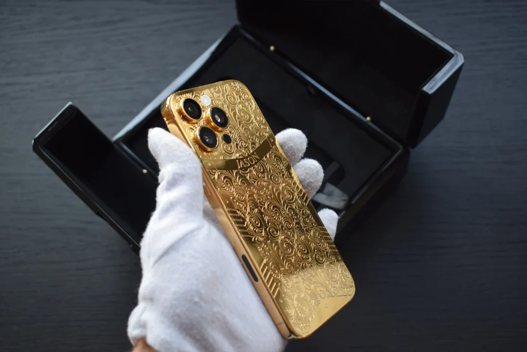 24k Gold 16 Pro Max Blumenedition 3D