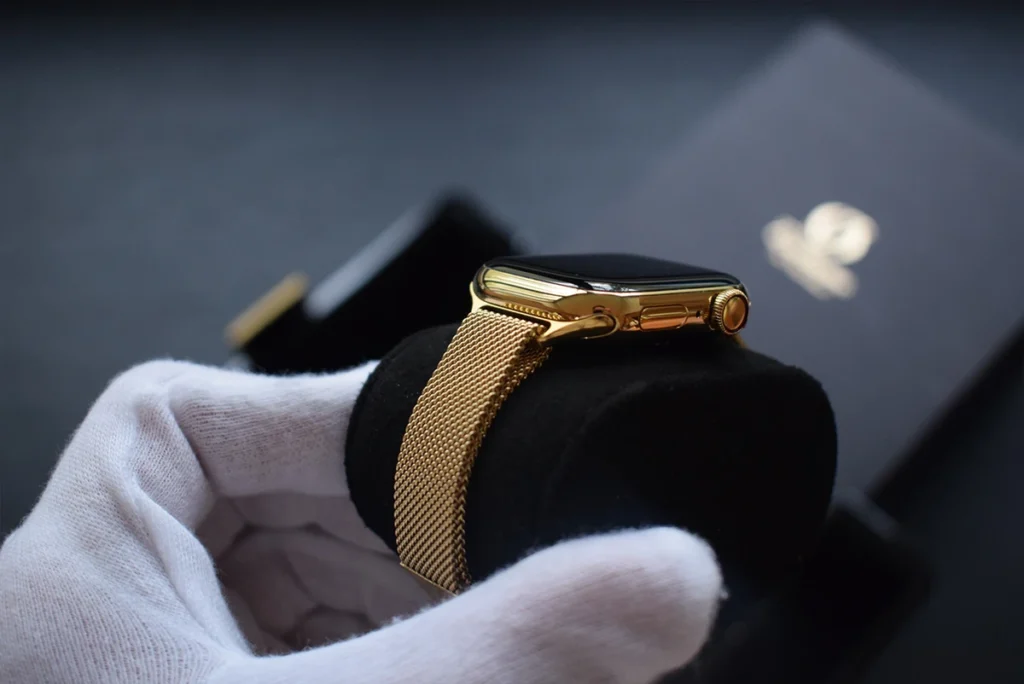 Apple Watch 10 2 in oro 24 carati