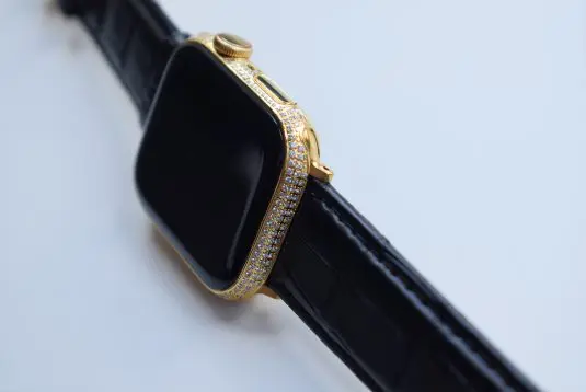 24k-gold-apple-watch-7-with-swarovski-and-black-crocodile