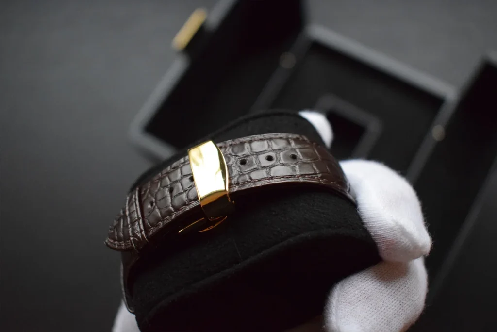 Bracelet arrière en crocodile marron or 24 carats pour Apple Watch Ultra 2