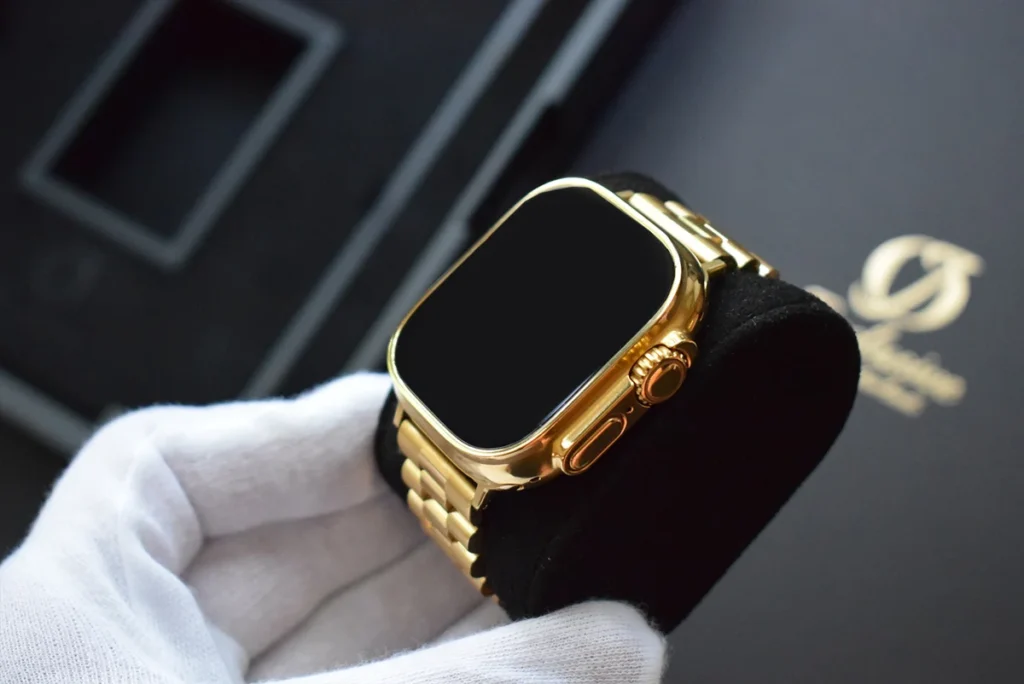 Apple Watch Ultra 2 côtés en or 24 carats