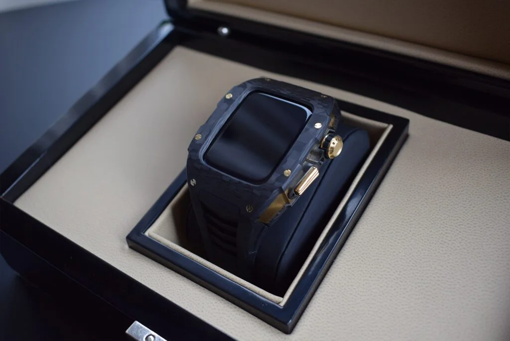 24k gold forged carbon apple watch case 1