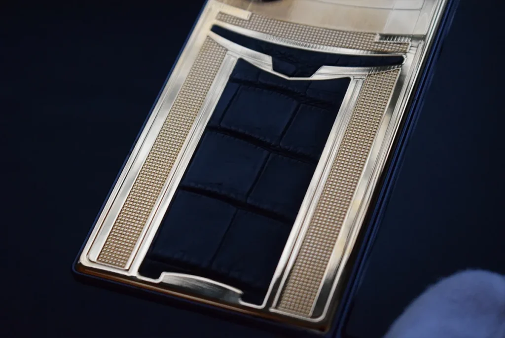 24k 金色三星折叠 6 关闭