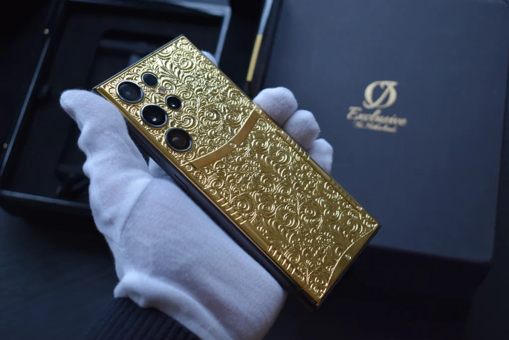 24-Karat-Gold-3D-Gravur für Samsung S25 Ultra