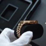 Montre Apple Ultra en or rose 24k