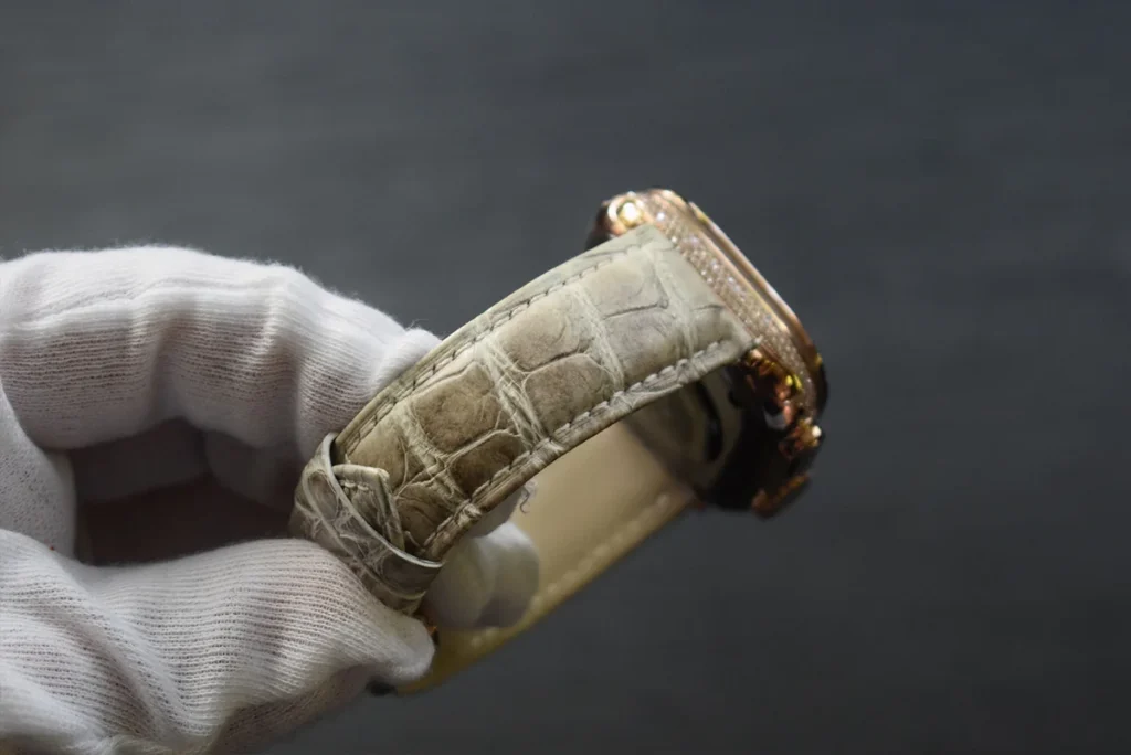 24k 玫瑰金 Apple Watch Ultra 钻石背面特写2