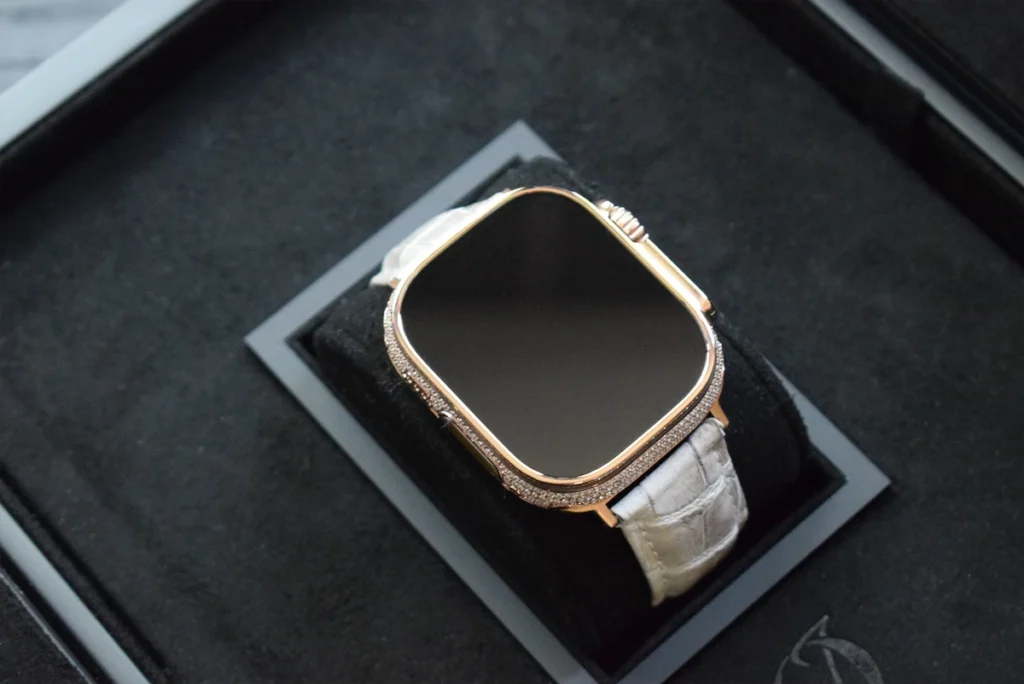 Apple Watch Ultra Diamonds in oro rosa 24 carati22