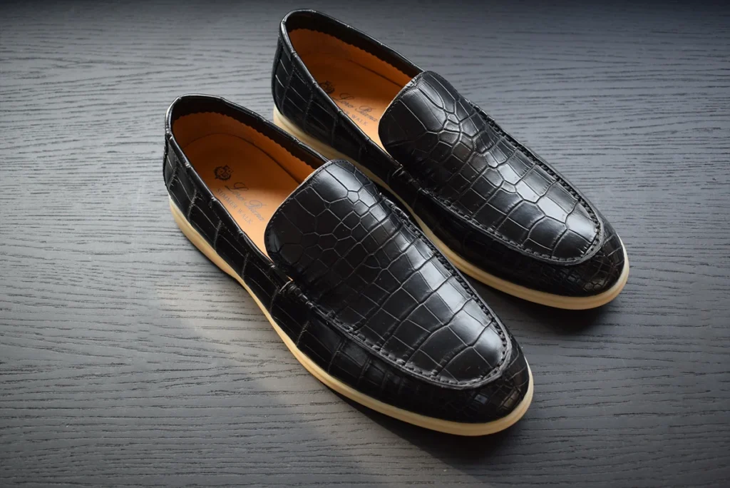 MOCASSINI NERI PASSEGGIATA ESTIVA