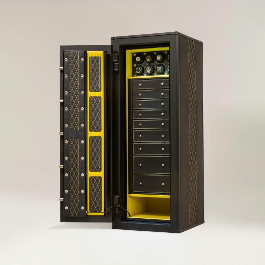 كبير أسود فاخر خزنة مع مفتاح ساعة و أصفر تفاصيل