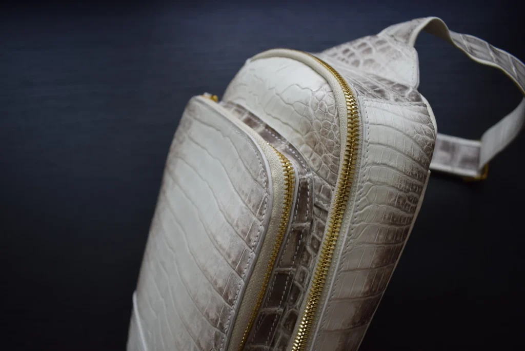 CLOSE HIMALAYAN SLING BAG