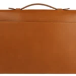 حقيبة جلدية كلاسيكية بلون الكونياك
