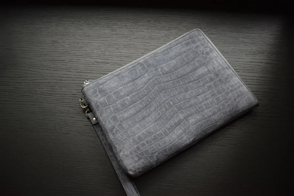 GREUY NUBUCK CLUTCH 231