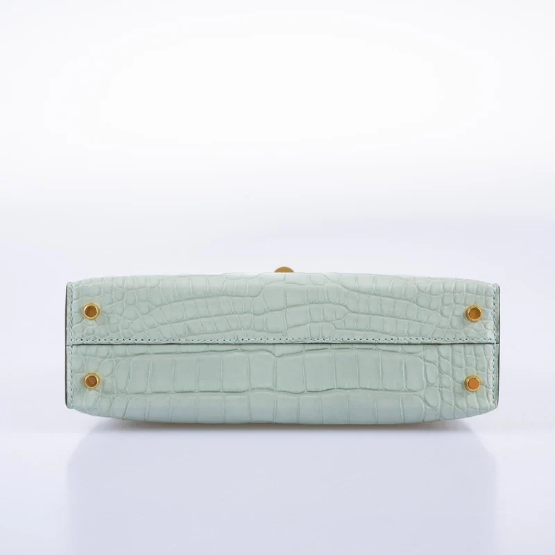 Green mint Alligator Handbag Kelly 20cm bottom