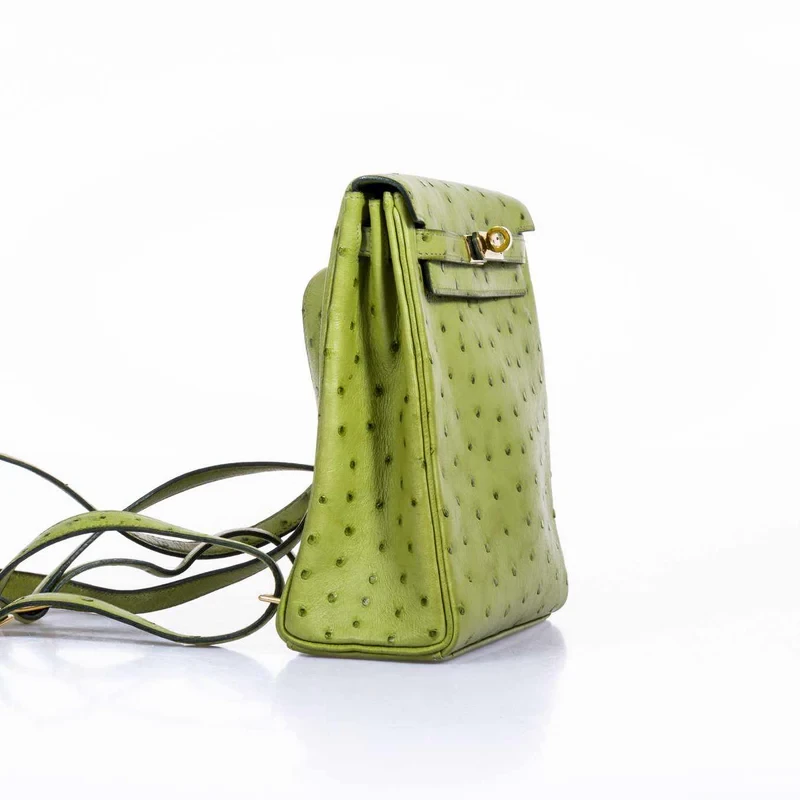 Green ostrich backpack hac a dos side
