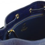 Inside-crocodile-handbag-tote