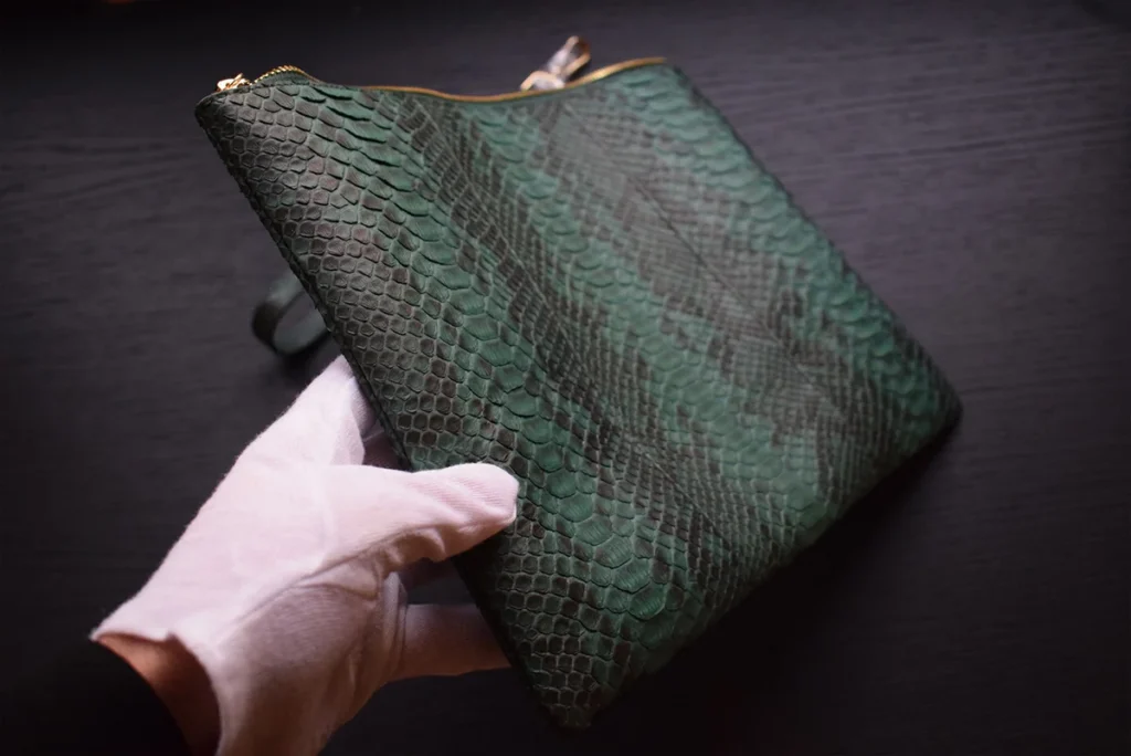 PYTHON POUCH CUSTOM