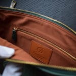 Intérieur de la pochette Python Verte