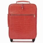 红色鳄鱼行李正面