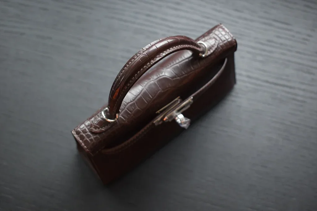 top mini kelly 20cm in coccodrillo marrone