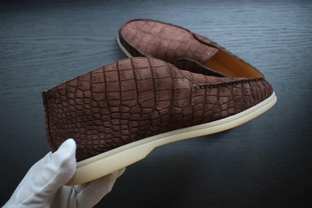 棕色绒面鳄鱼鞋 开放 步行 jp