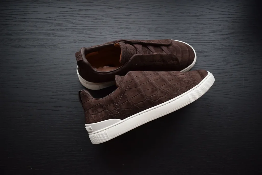 棕色磨砂皮鳄鱼运动鞋三线拼接 1