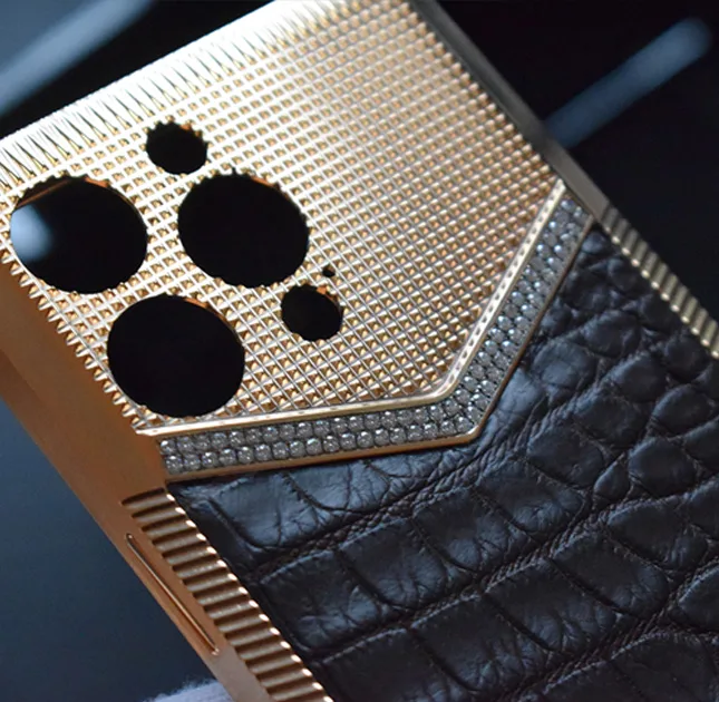 Funda de iPhone con engaste de piedra