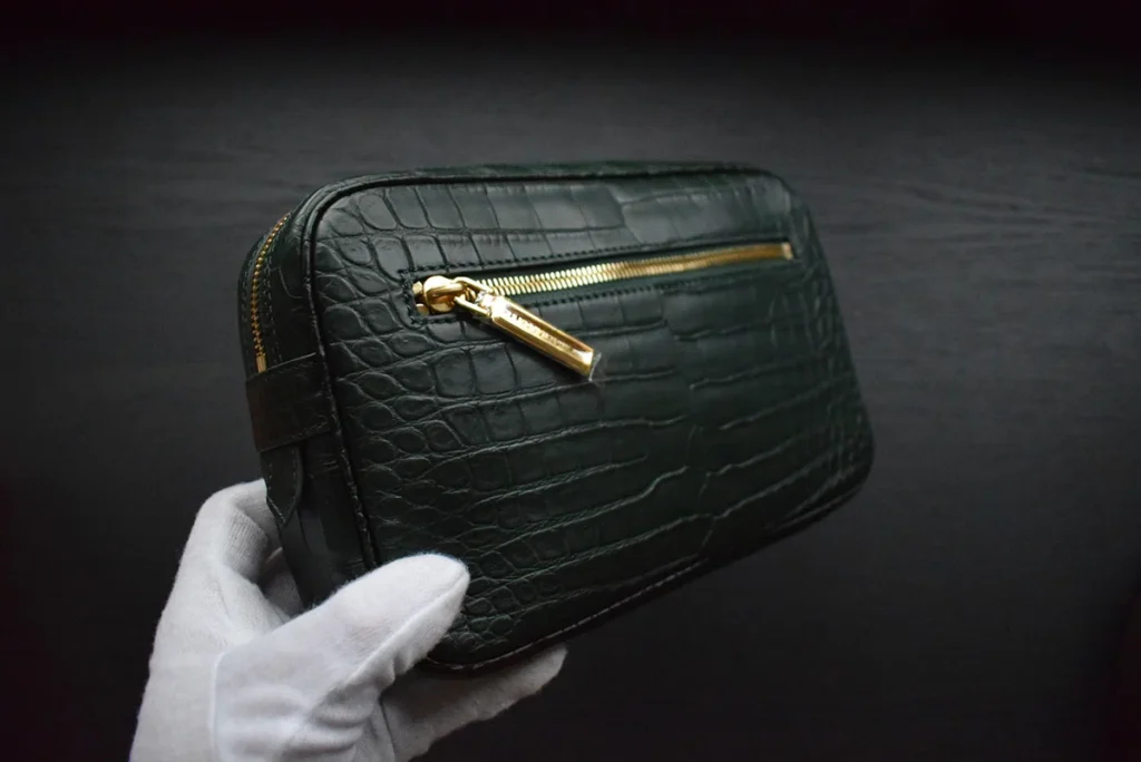 pochette crocodile vert dorée2