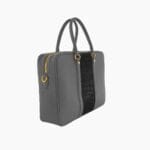 graue Ledertasche mit Krokodil