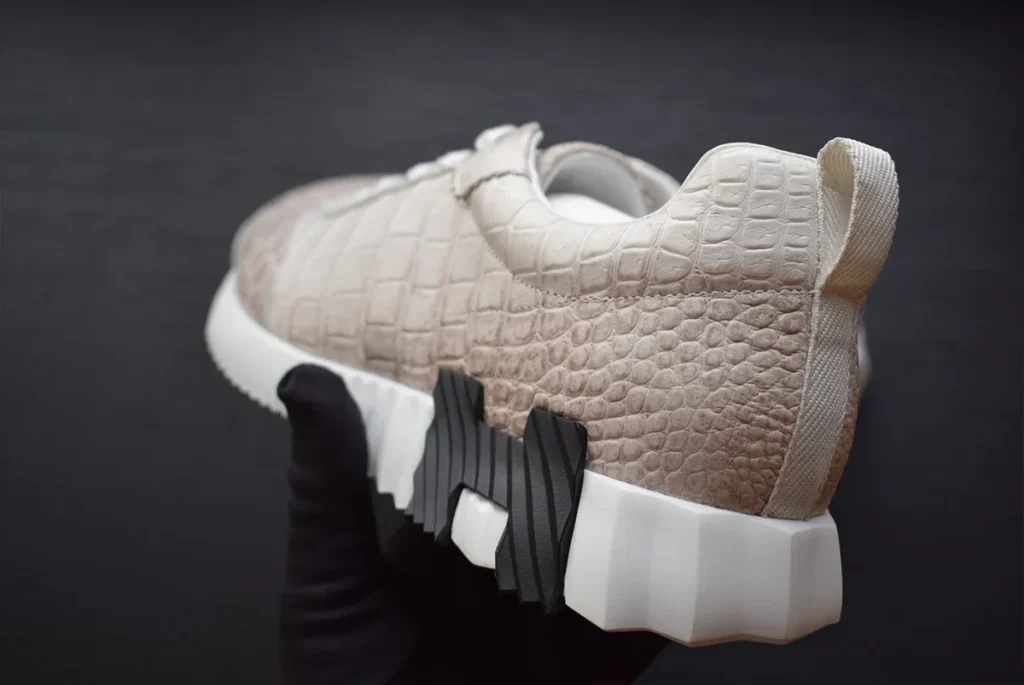 هيمالايا تمساح أحذية رياضية مرتدة خلفية كاملة