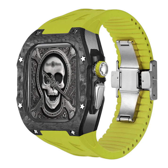 حالة أبل واتش ألترا من الكربون الرخامي الفضي مع حزام أخضر