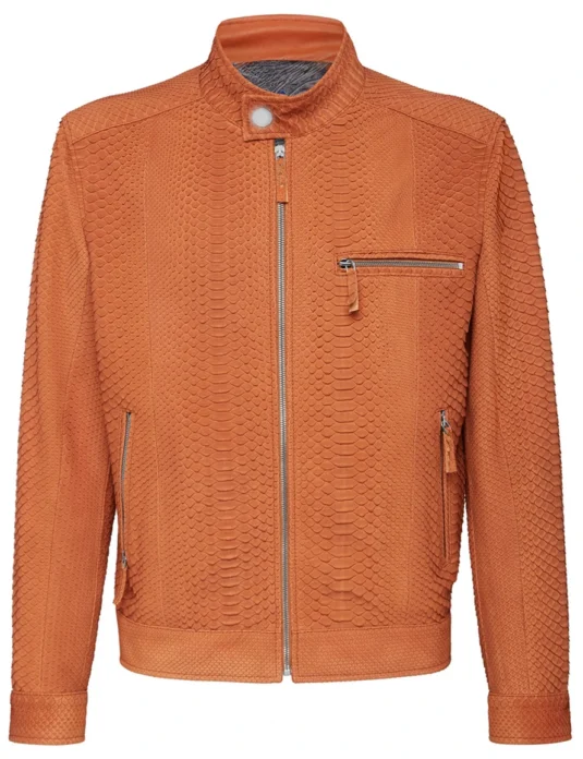 橙色蟒纹皮革夹克，带有鳞片纹理，采用飞行员夹克款式设计