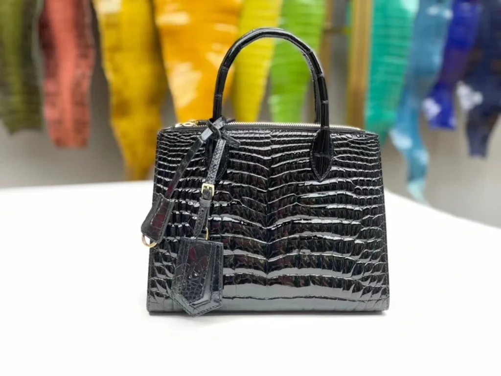 女士高光泽串珠鳄鱼皮手提斜挎包 28773075058766 2000x 渐进式