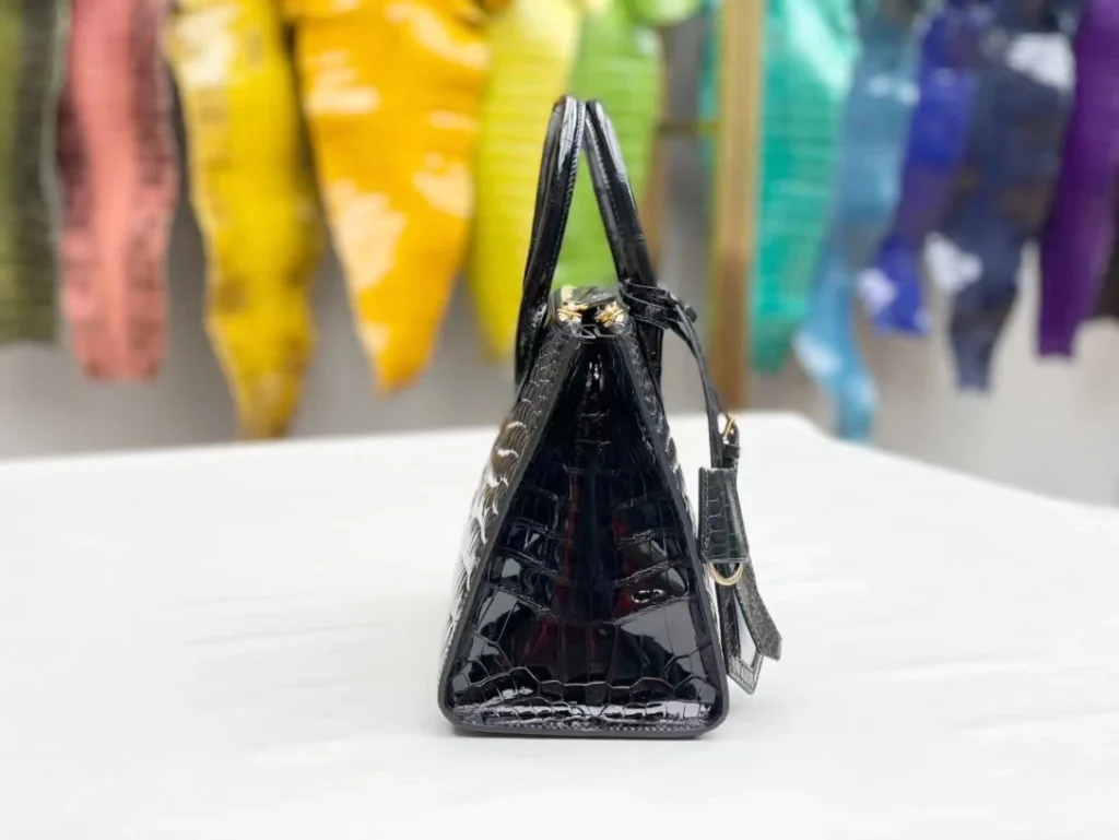 女士高光泽串珠鳄鱼皮手提斜挎包 28773075189838 2000x 渐进式